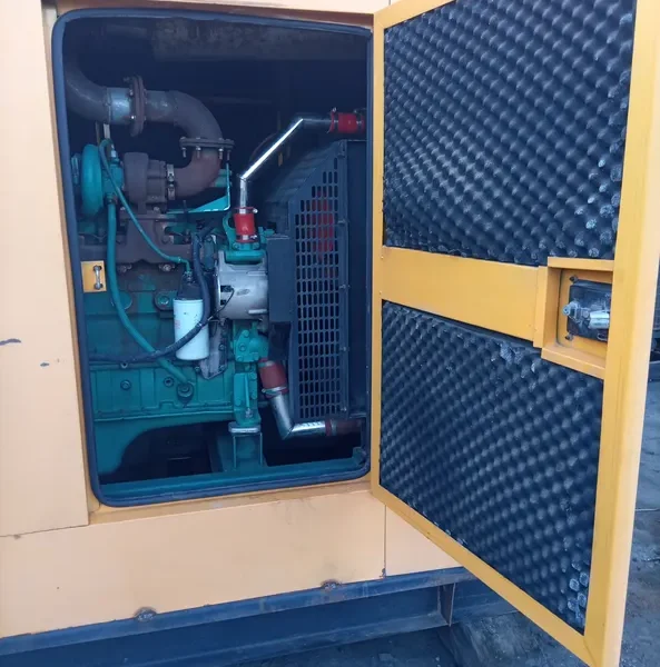 Used Cummins 125 kVA Diesel Generator Silent Type - photograph 01