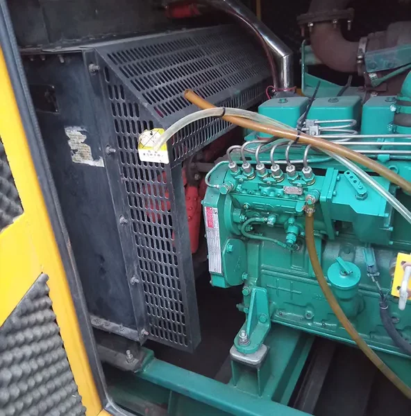 Used Cummins 125 kVA Diesel Generator Silent Type - photograph 01