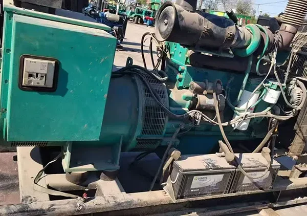 Used Cummins 125 kVA Diesel Generator - photograph 01